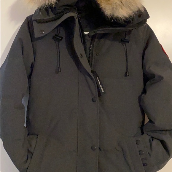Canada Goose Jackets & Blazers - Authentic Shelburne Canada Goose